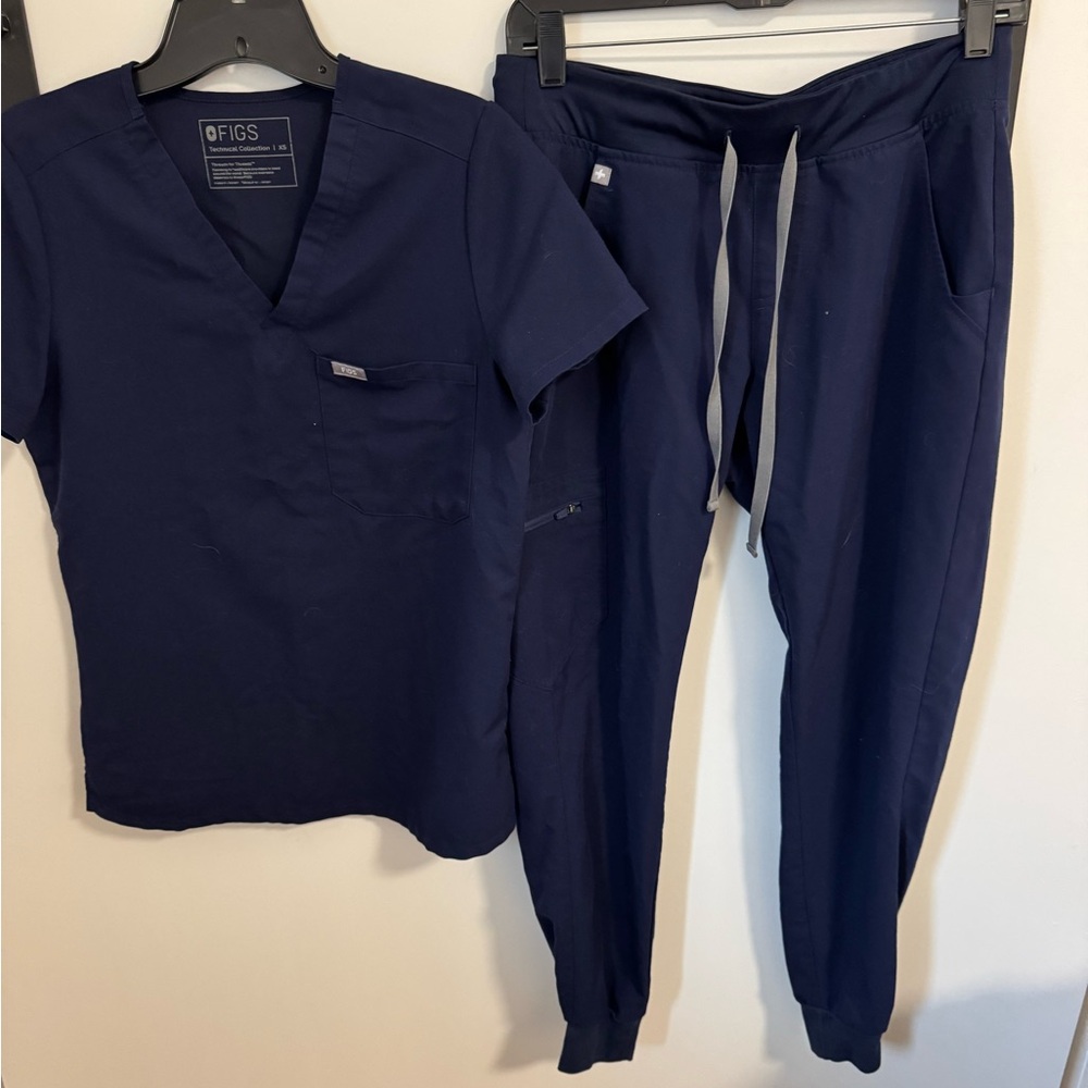 Figs Navy Blue Scrub Set